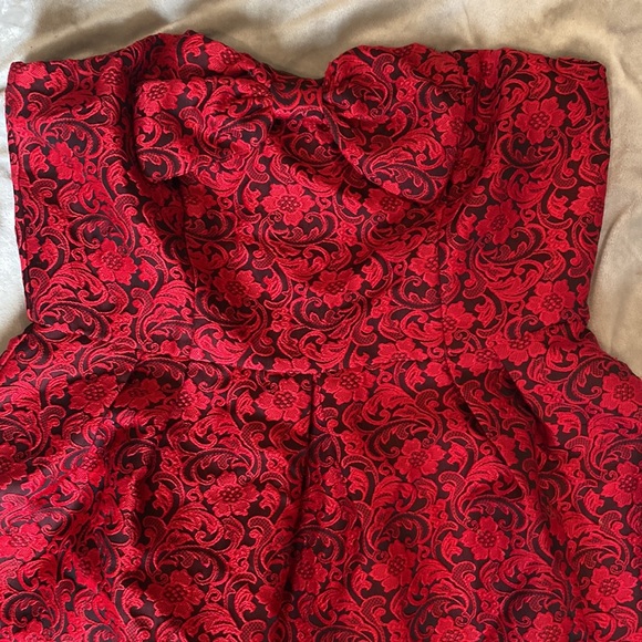 Francesca's Red Floral Bow Dress - Picture 5 of 7